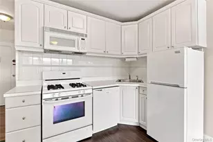 91 Tulip Ave, Floral Park, NY 11001 - Photo 6