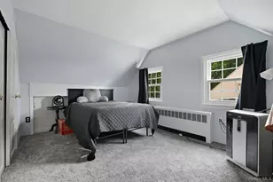 17 Trapper Ln, Levittown, NY 11756 - Photo 30