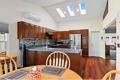 17 Trapper Lane, Levittown, NY 11756 - Photo 24