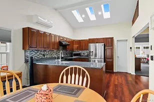 17 Trapper Ln, Levittown, NY 11756 - Photo 24