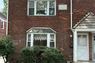 75-18 197th St, Fresh Meadows, NY 11366 - Photo 2