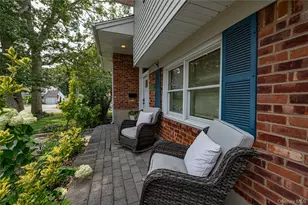 9 Carole Ln, East Islip, NY 11730 - Photo 4