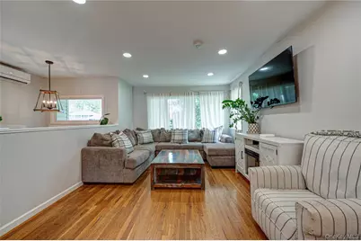 9 Carole Lane, East Islip, NY 11730 - Photo 8