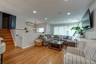 9 Carole Ln, East Islip, NY 11730 - Photo 18