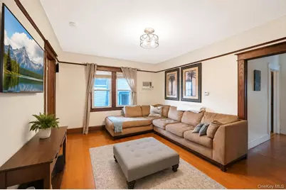 139 N 11th Street, New Hyde Park, NY 11040 - Photo 6