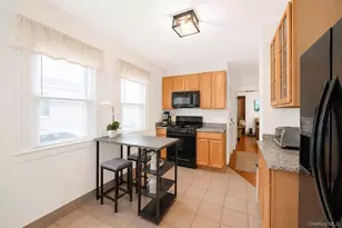 139 N 11th St, New Hyde Park, NY 11040 - Photo 8