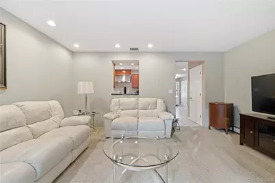 276 Mount Pleasant Road, Hauppauge, NY 11788 - Photo 8