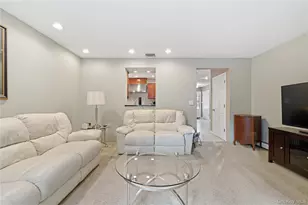 276 Mt Pleasant Rd, Hauppauge, NY 11788 - Photo 8