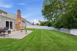 276 Mt Pleasant Rd, Hauppauge, NY 11788 - Photo 28
