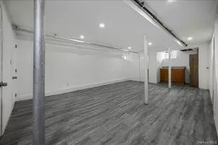 17 Sapir St, Valley Stream, NY 11580 - Photo 18