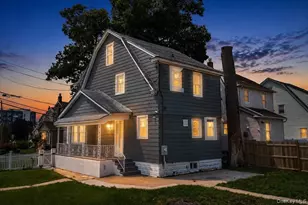 17 Sapir St, Valley Stream, NY 11580 - Photo 2