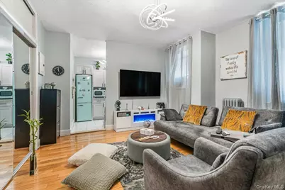 21-05 33rd Street #1F, Astoria, NY 11105 - Photo 2