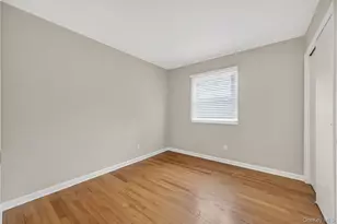 68A Graywood Rd, Port Washington, NY 11050 - Photo 12
