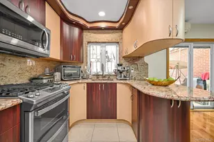 147-03 77th Rd, Flushing, NY 11367 - Photo 8