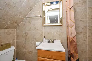 147-03 77th Rd, Flushing, NY 11367 - Photo 16