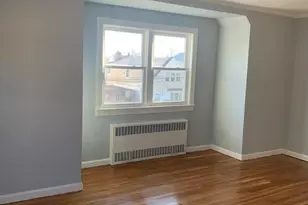 136-25 62nd Ave, Flushing, NY 11367 - Photo 8