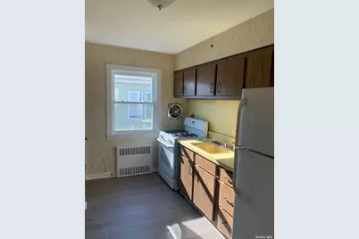 136-25 62nd Avenue #2, Flushing, NY 11367 - Photo 4