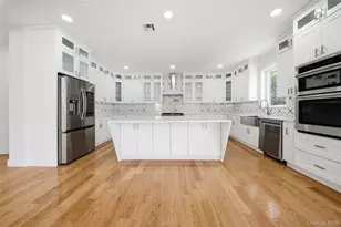 387 Sherbourne Rd, Valley Stream, NY 11580 - Photo 10