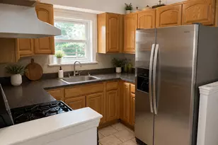 2451 Wilson Ave, Bronx, NY 10469 - Photo 14