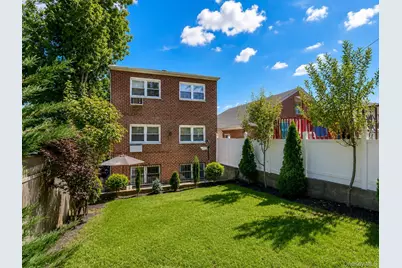 2451 Wilson Avenue, Bronx, NY 10469 - Photo 24