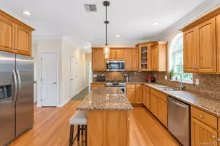 5 Sky View Ct, Hauppauge, NY 11788 - Photo 30