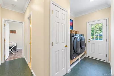 5 Sky View Court, Hauppauge, NY 11788 - Photo 34