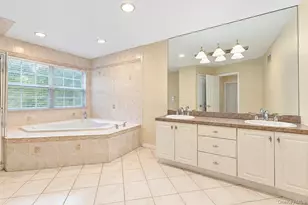 5 Sky View Ct, Hauppauge, NY 11788 - Photo 42