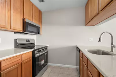 342 Westchester Avenue #25E, Port Chester, NY 10573 - Photo 12