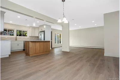 85 Twin Lane N, Wantagh, NY 11793 - Photo 4