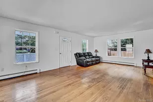 265 Forrest Ave, Shirley, NY 11967 - Photo 8