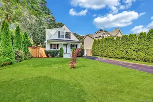 265 Forrest Ave, Shirley, NY 11967 - Photo 4