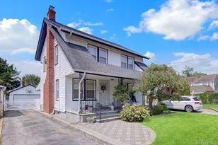 9 Christabel St, Lynbrook, NY 11563 - Photo 2
