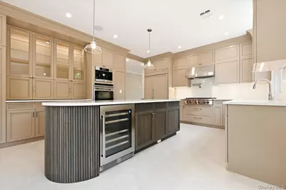 4 Corin Court, Syosset, NY 11791 - Photo 14
