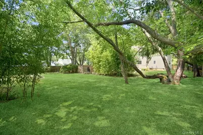 271 Wilson Boulevard, Islip, NY 11751 - Photo 28