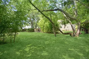 271 Wilson Blvd, Islip, NY 11751 - Photo 28