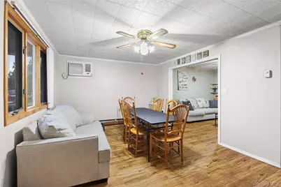 28 Book Lane, Levittown, NY 11756 - Photo 8