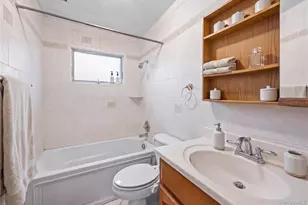 28 Book Ln, Levittown, NY 11756 - Photo 16