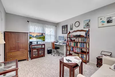 11 Clubhouse Court, Woodbury, NY 11797 - Photo 20