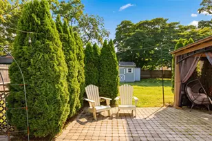 27 Wood Ave, Patchogue, NY 11772 - Photo 16