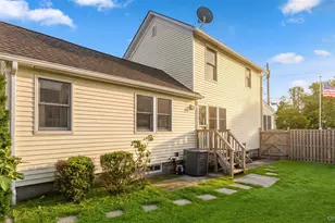 27 Wood Ave, Patchogue, NY 11772 - Photo 18