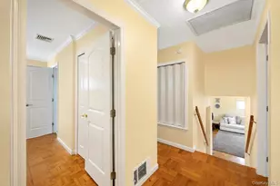 7 Primrose Ave, Hicksville, NY 11801 - Photo 20