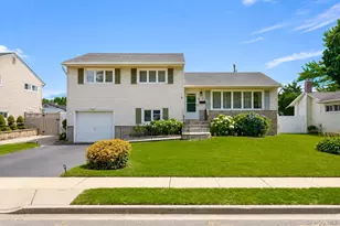 7 Primrose Ave, Hicksville, NY 11801 - Photo 2