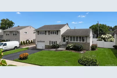 7 Primrose Avenue, Hicksville, NY 11801 - Photo 42