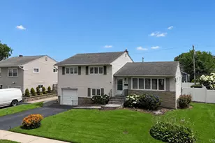 7 Primrose Ave, Hicksville, NY 11801 - Photo 42