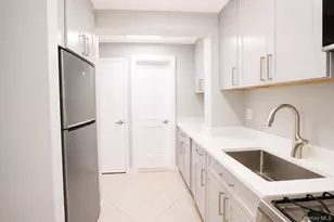 248 E Broadway, Long Beach, NY 11561 - Photo 14
