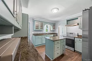 12 Lafko Dr, Poughkeepsie, NY 12603 - Photo 20
