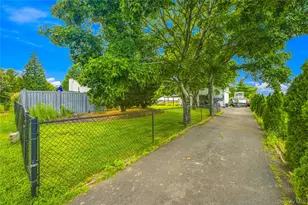 8 High Meadow Ln, Jamesport, NY 11947 - Photo 36