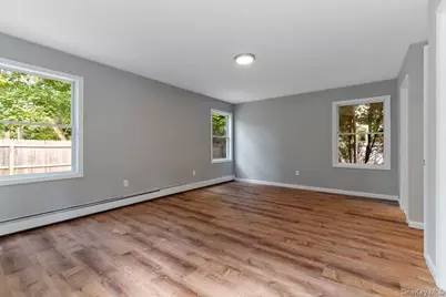 685 Horseblock Road, Brookhaven, NY 11719 - Photo 18