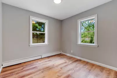 685 Horseblock Road, Brookhaven, NY 11719 - Photo 12