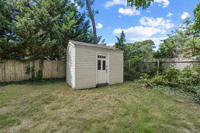 685 Horseblock Road, Brookhaven, NY 11719 - Photo 32